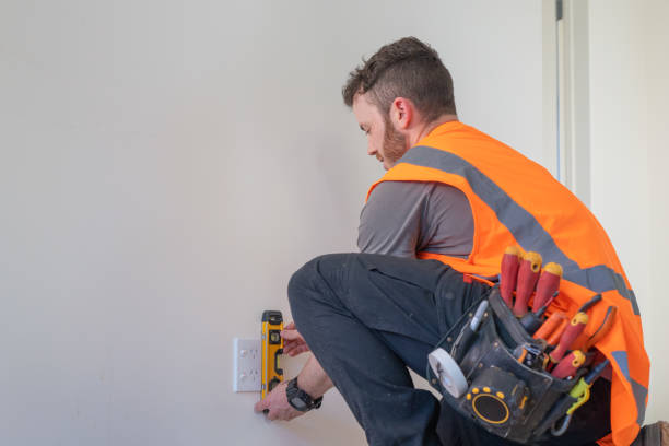 Best Electrical Outlet Repair  in Oak Grove, LA
